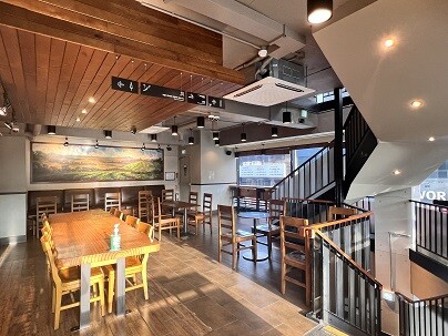 Starbucks Sookmyung Womans Univ. Entrance Station — photo 3