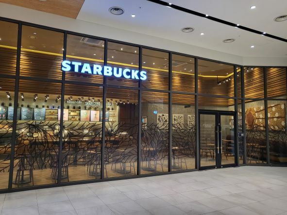 Starbucks Sin-Yongsan Station — photo 2