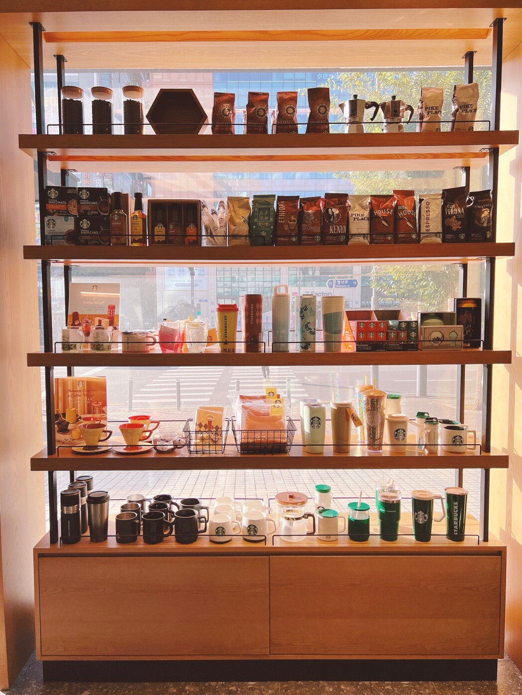 Starbucks Cheolsan Station — photo 4