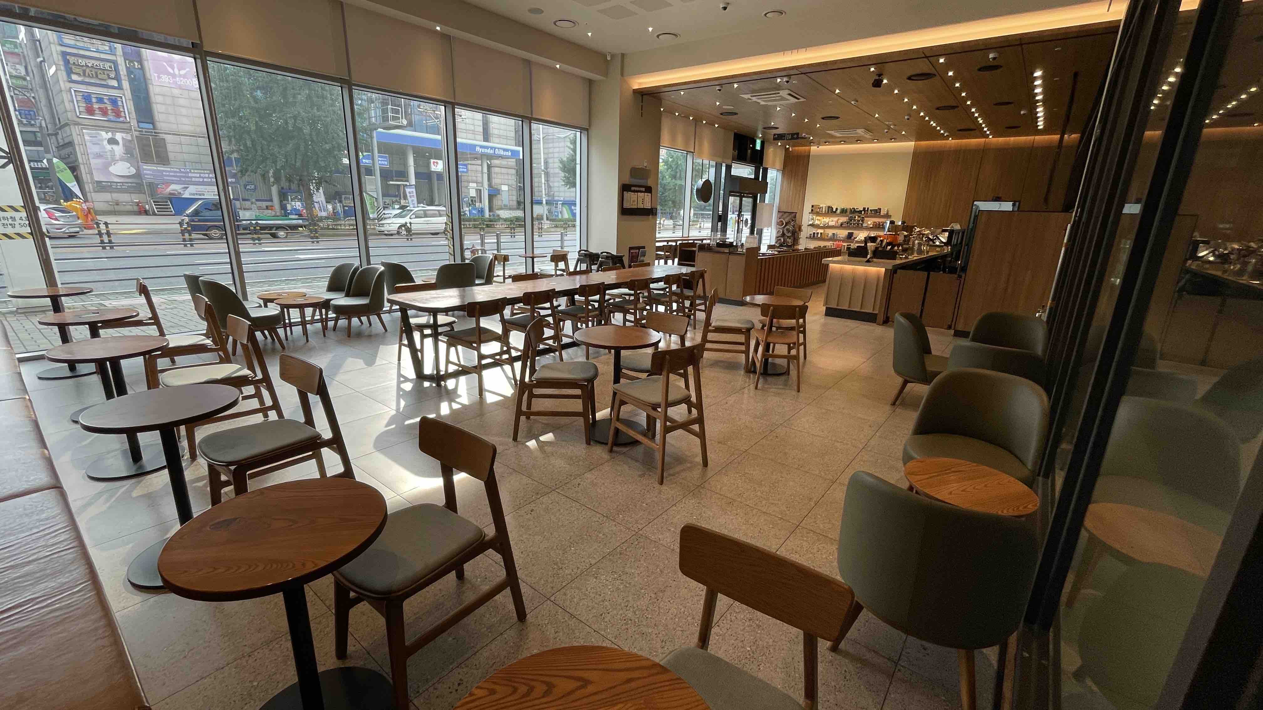 Starbucks Sanbon Station Seobu Intersection — photo 5