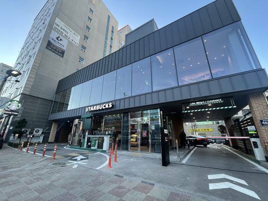 Starbucks Incheon Dangha — photo 1