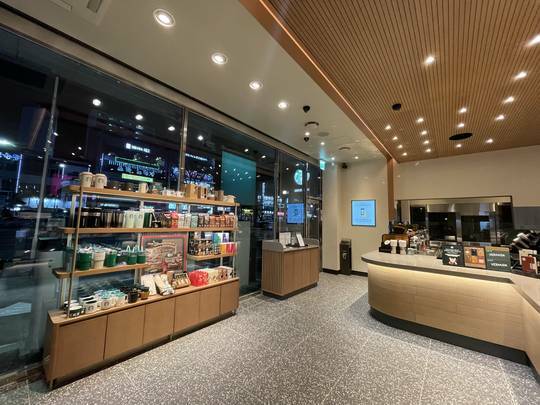 Starbucks Incheon Dangha — photo 3