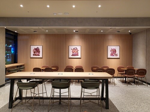 Starbucks Ewha Womans Univ. Station — photo 4