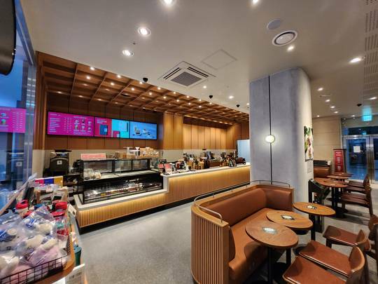 Starbucks City Hall — photo 5