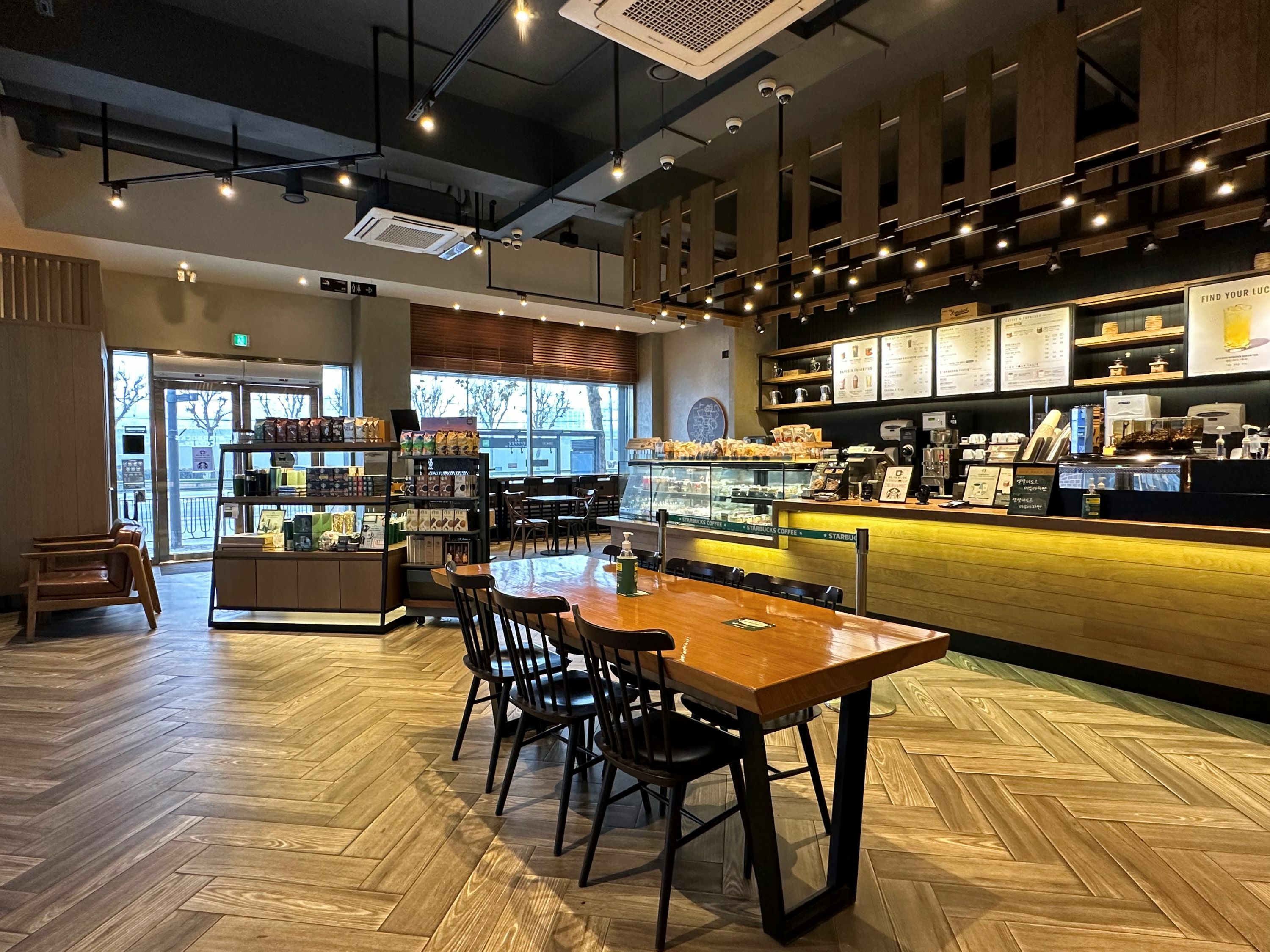 Starbucks Dapsimni Station — photo 4