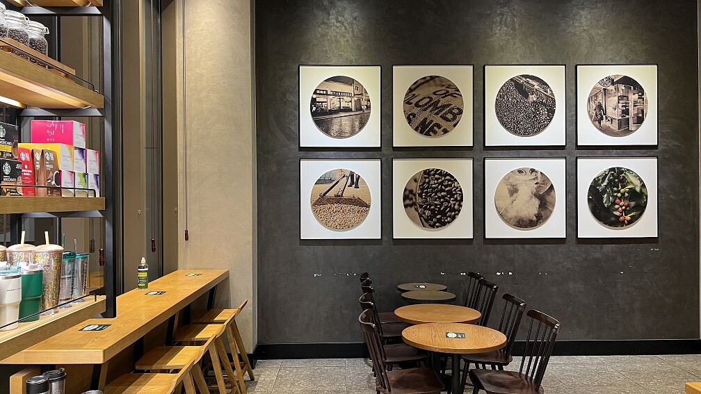 Starbucks Seocho Station Ihwa Building — photo 5