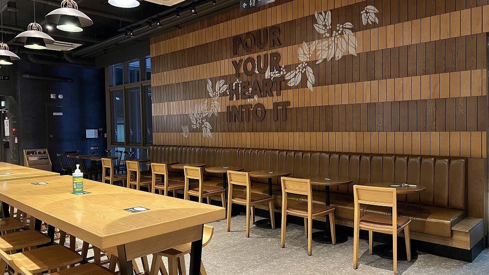Starbucks Seocho Station Ihwa Building — photo 2