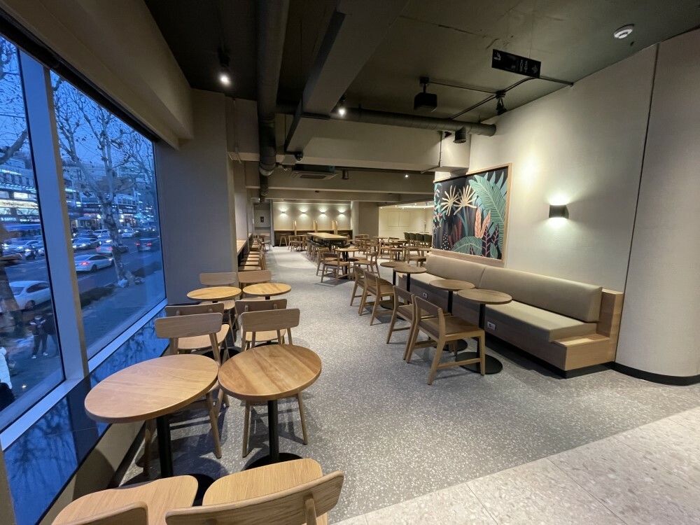 Starbucks Nakseongdae Station — photo 5