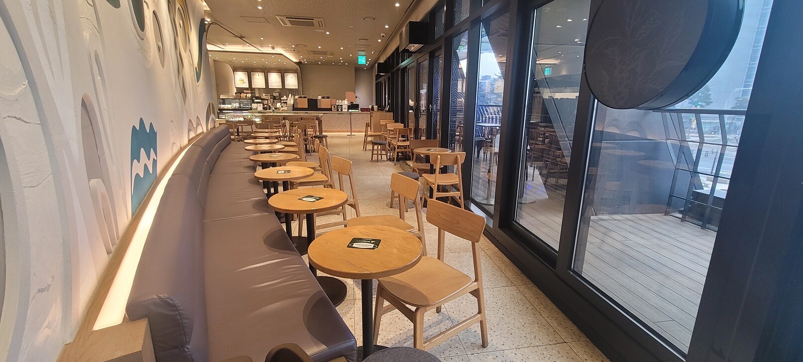 Starbucks Dongdaemun Duta — photo 2