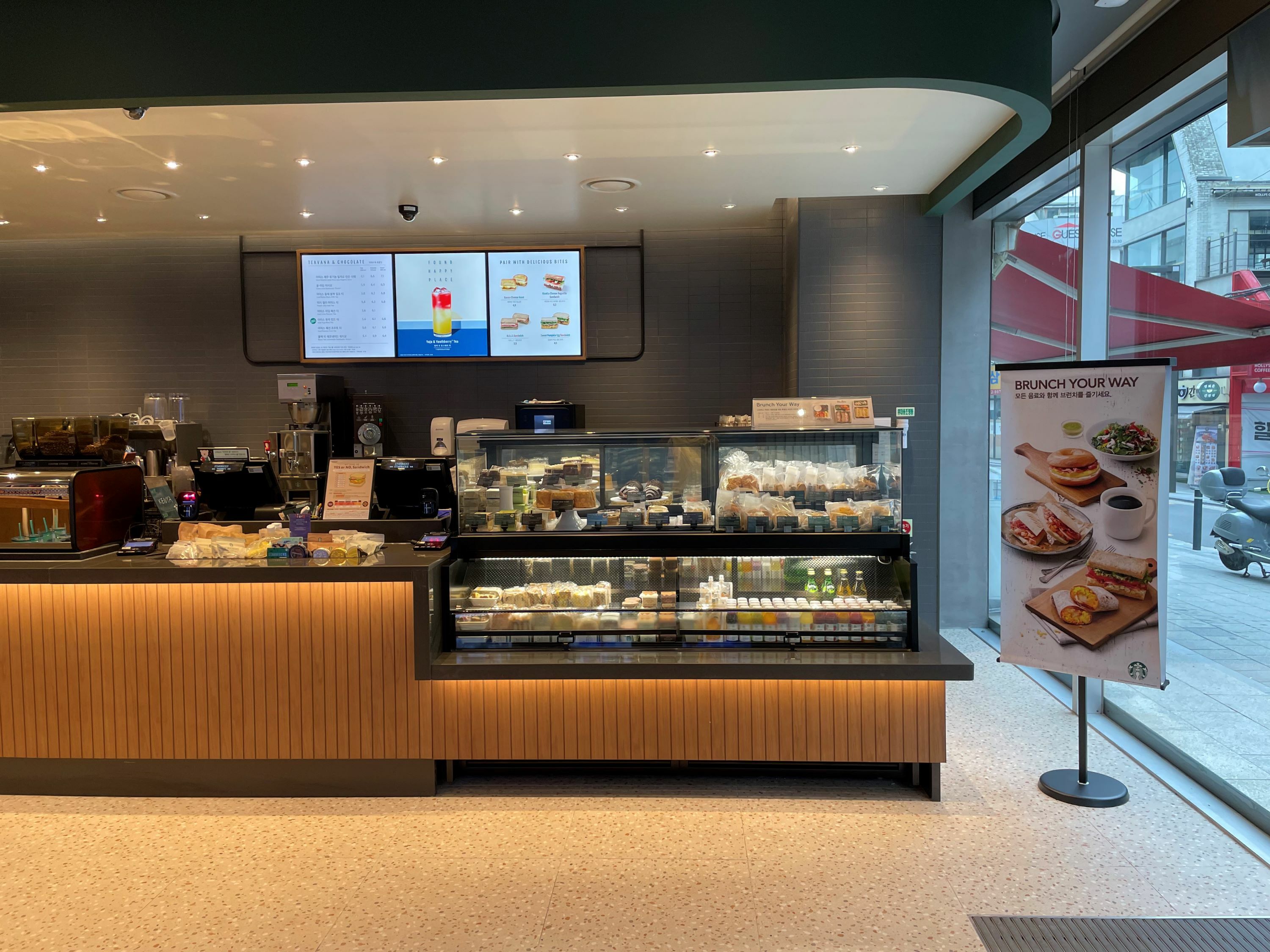 Starbucks Godae — photo 2