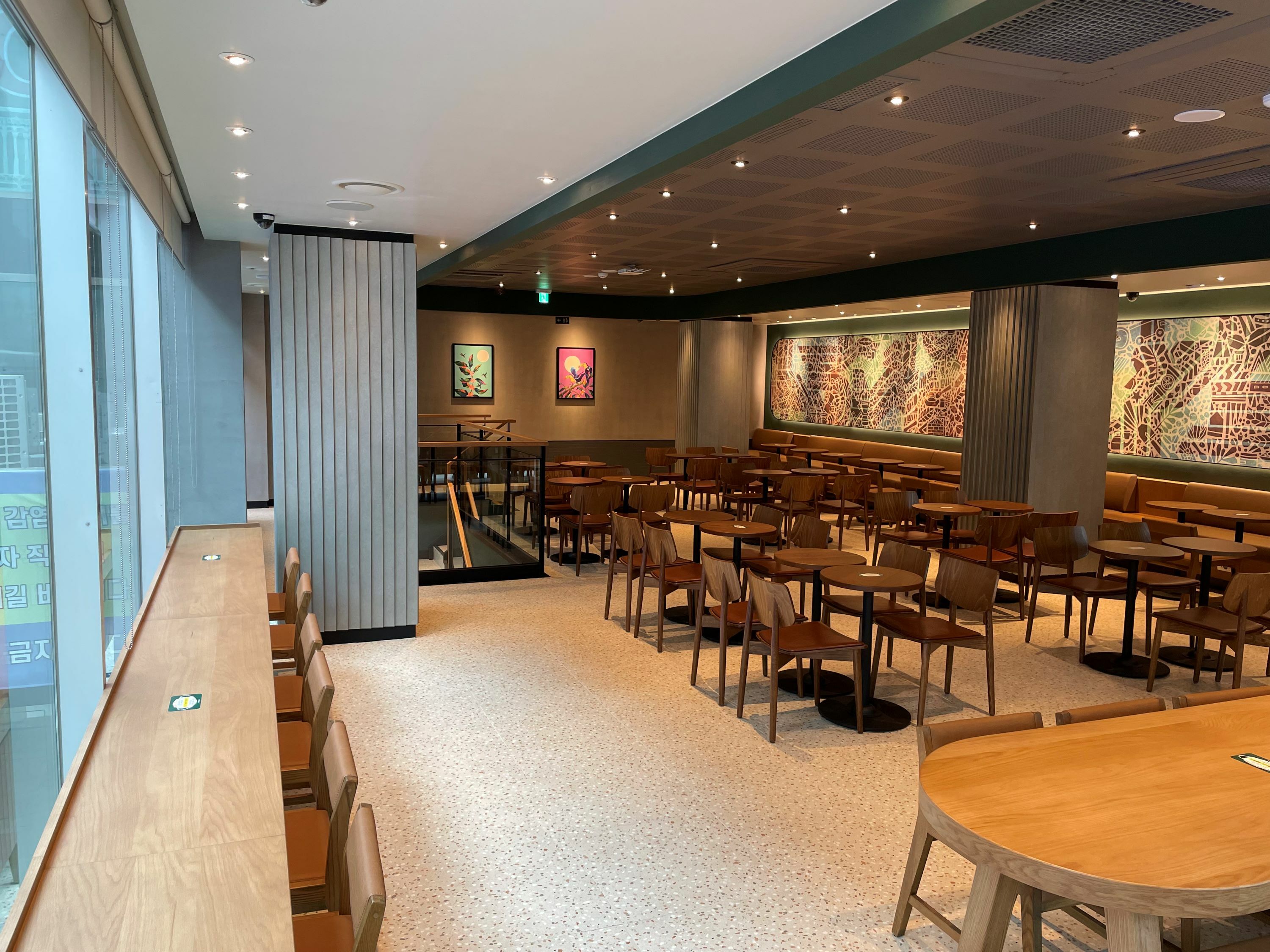 Starbucks Godae — photo 4