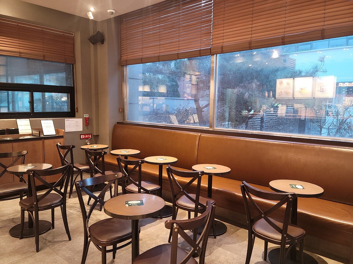 Starbucks Univ. of Education — photo 3