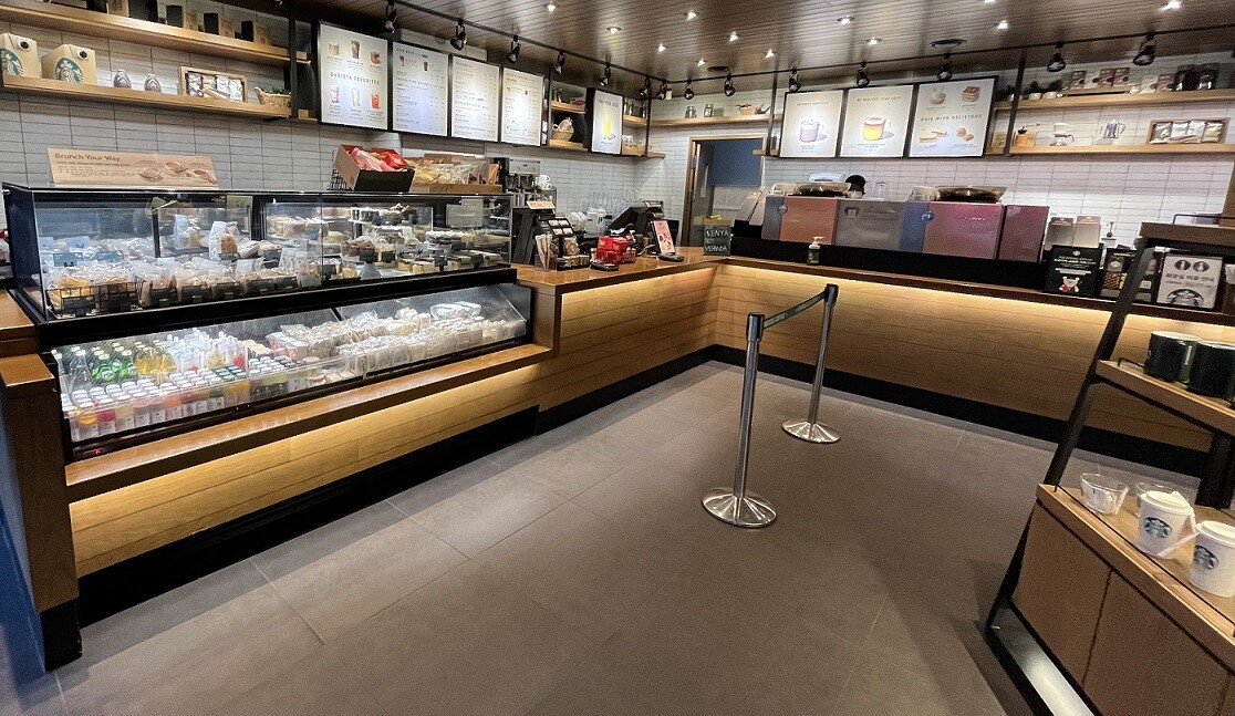Starbucks Sindaebang Three-way Junction Station — photo 2
