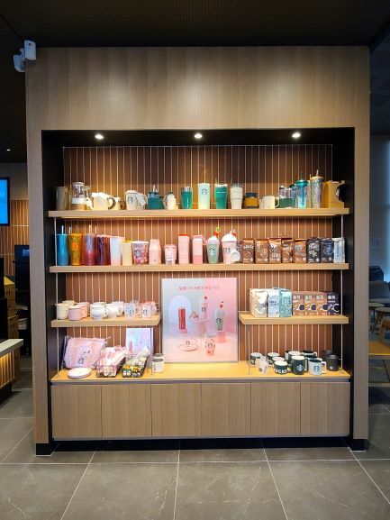 Starbucks Asan Tangjeong Station — photo 5
