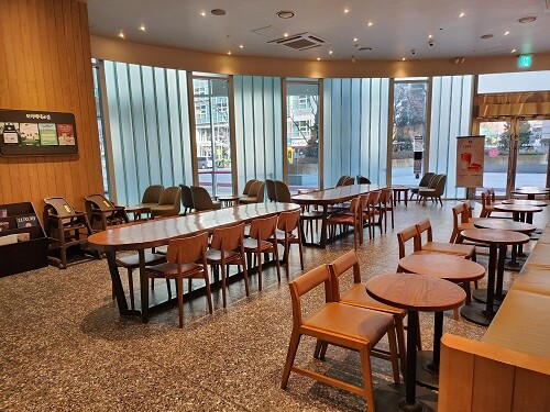 Starbucks Boramae Daegyo Building — photo 3