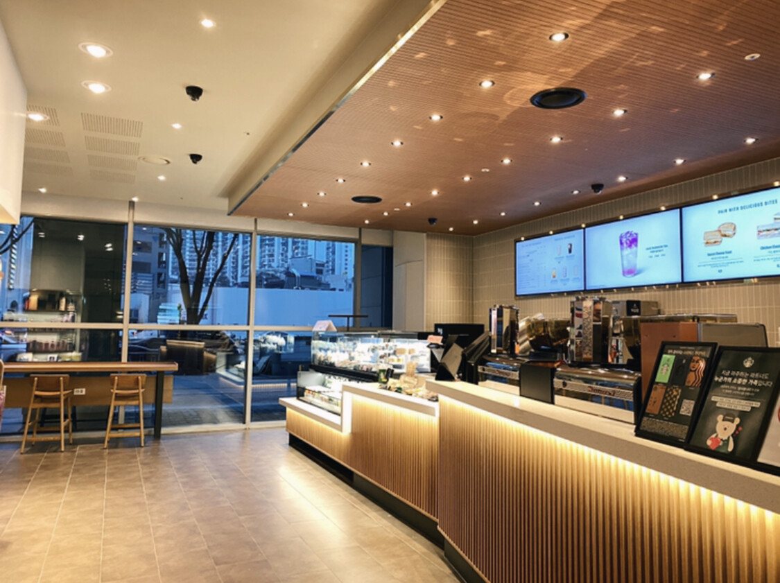 Starbucks Isu Station — photo 2