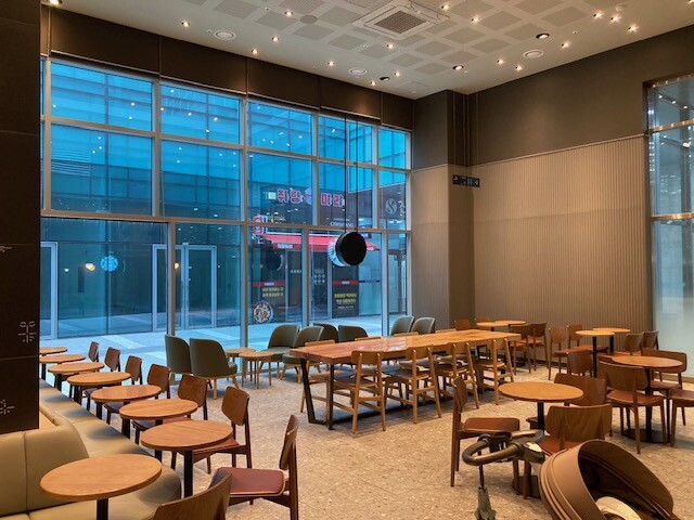 Starbucks Gayang Station Intersection — photo 5