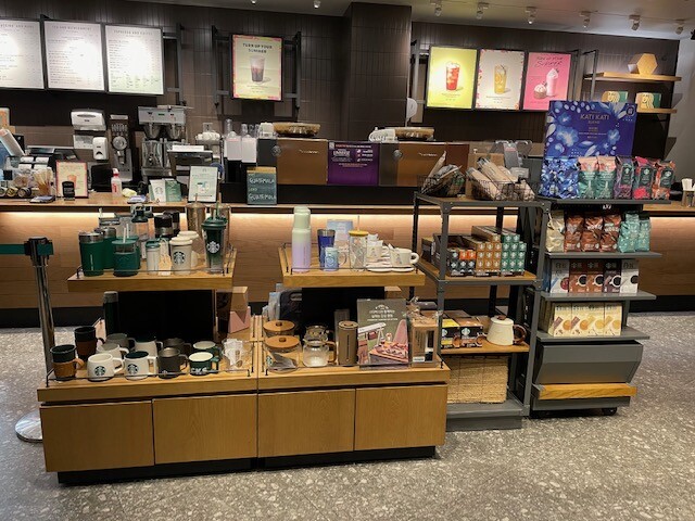 Starbucks Incheon Square Won — photo 4