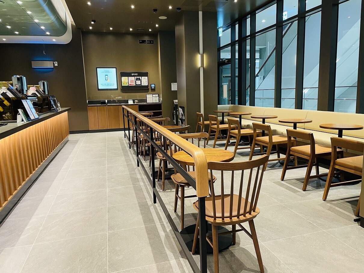 Starbucks Chungmu-ro — photo 3