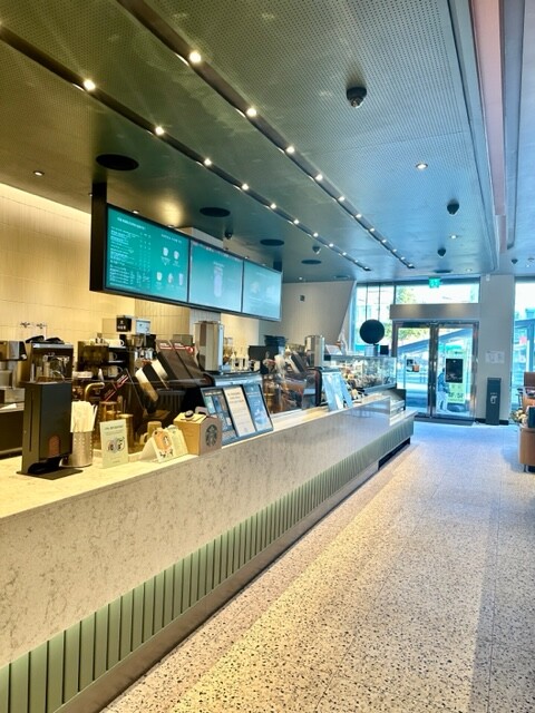 Starbucks Songjeong Station — photo 2