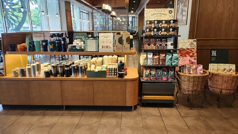 Starbucks Suwon Ibiseu — photo 3