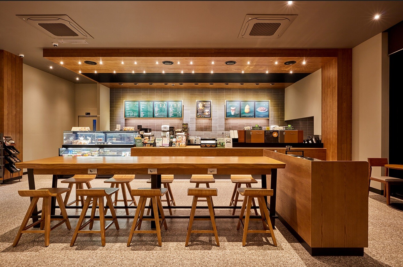 Starbucks Yongin Gimnyangjang — photo 2