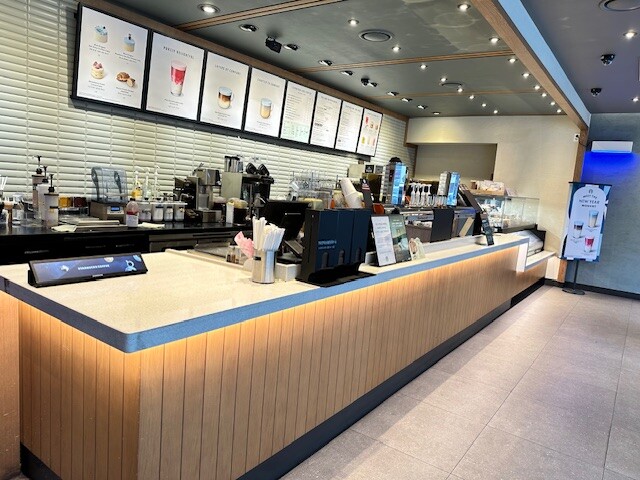 Starbucks Seolleungsehwa Building — photo 2