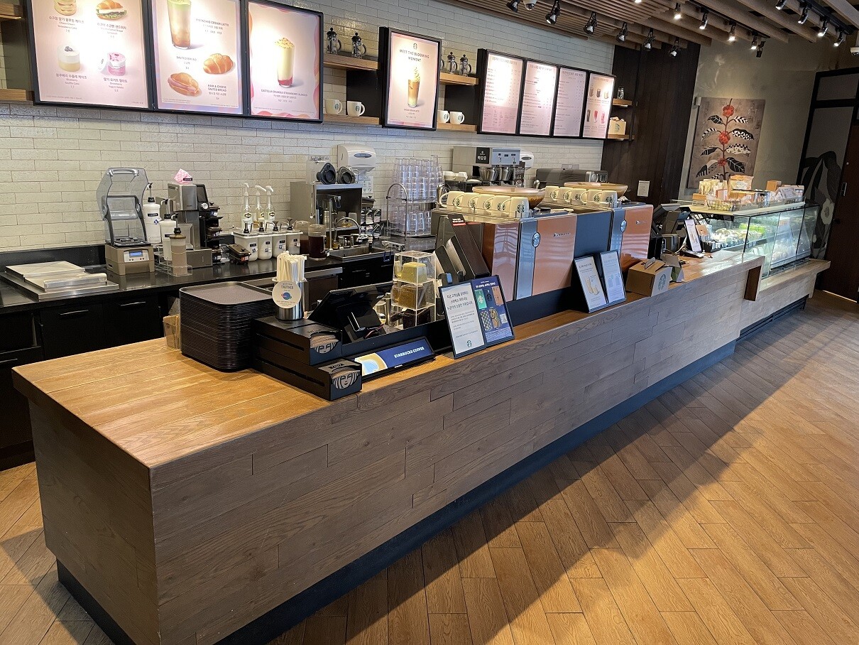 Starbucks Daegu Jincheon Station — photo 2