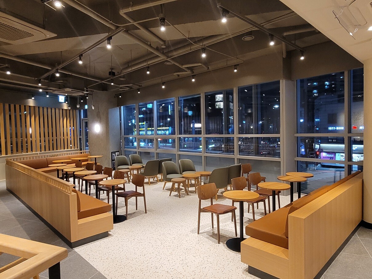 Starbucks Dongho-ro — photo 2