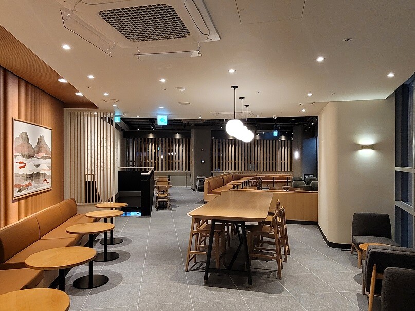 Starbucks Dongho-ro — photo 3