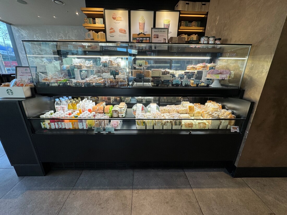 Starbucks Daegujungang-ro Station — photo 3