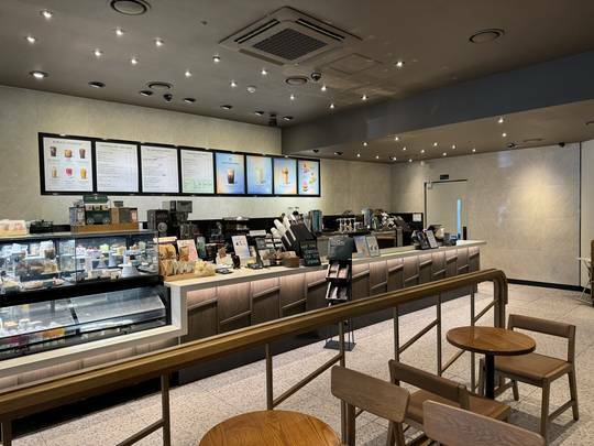 Starbucks Keungil Tower — photo 2