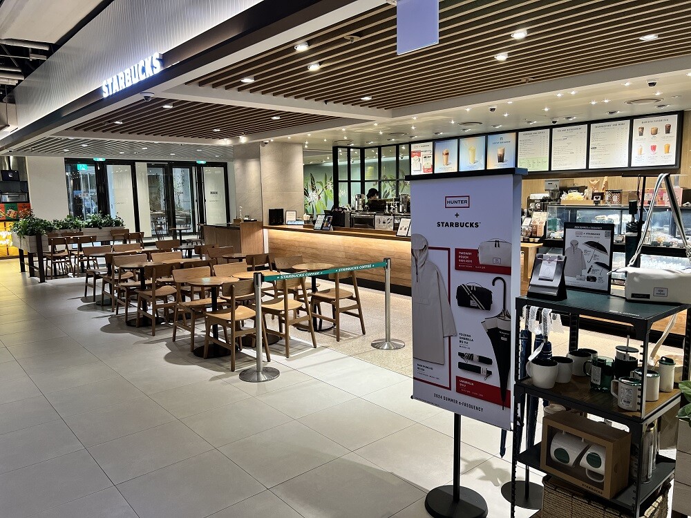 Starbucks Hyundai Mia — photo 2
