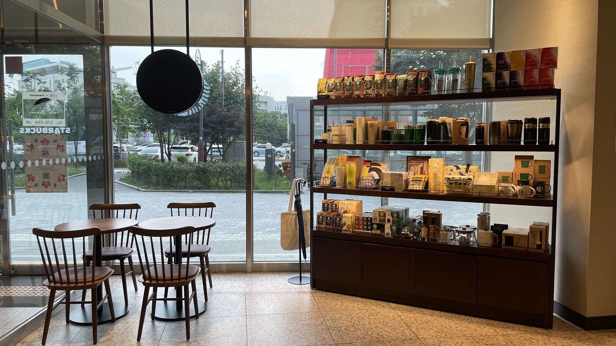 Starbucks Inha Univ. Station — photo 4