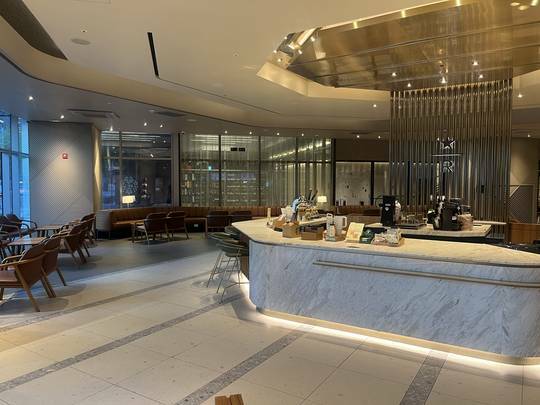 Starbucks Center Pildeu — photo 4