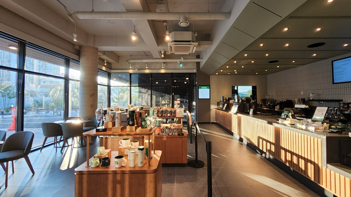 Starbucks Yongin Gorim — photo 2
