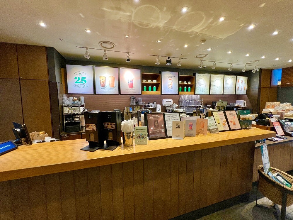 Starbucks Sanbon — photo 2