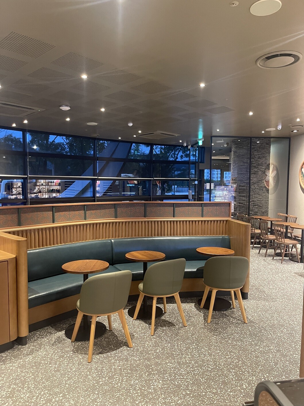 Starbucks Gyeongbokgung Intersection — photo 5