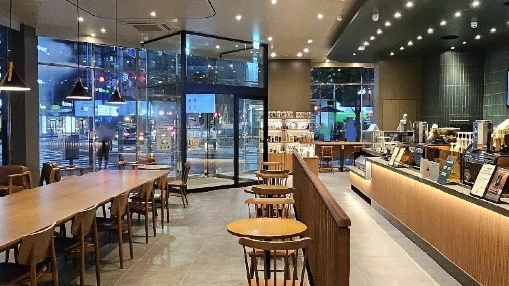 Starbucks Centum Dream World — photo 5