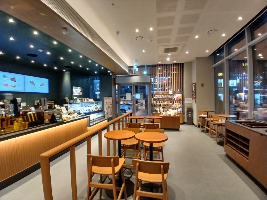 Starbucks Cyber Hankuk Univ. of Foreign Studies — photo 3