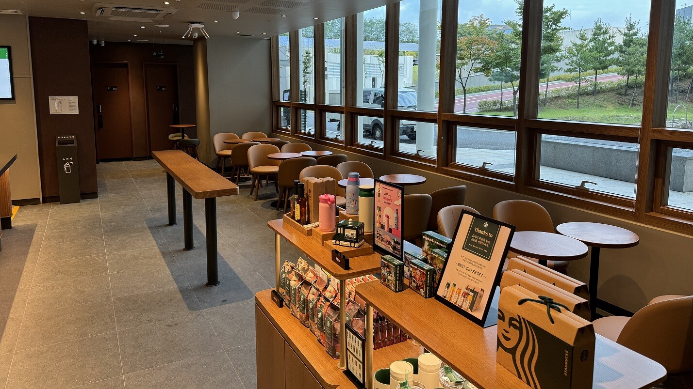 Starbucks Chilgok Gyeongbuk University Hospital — photo 5
