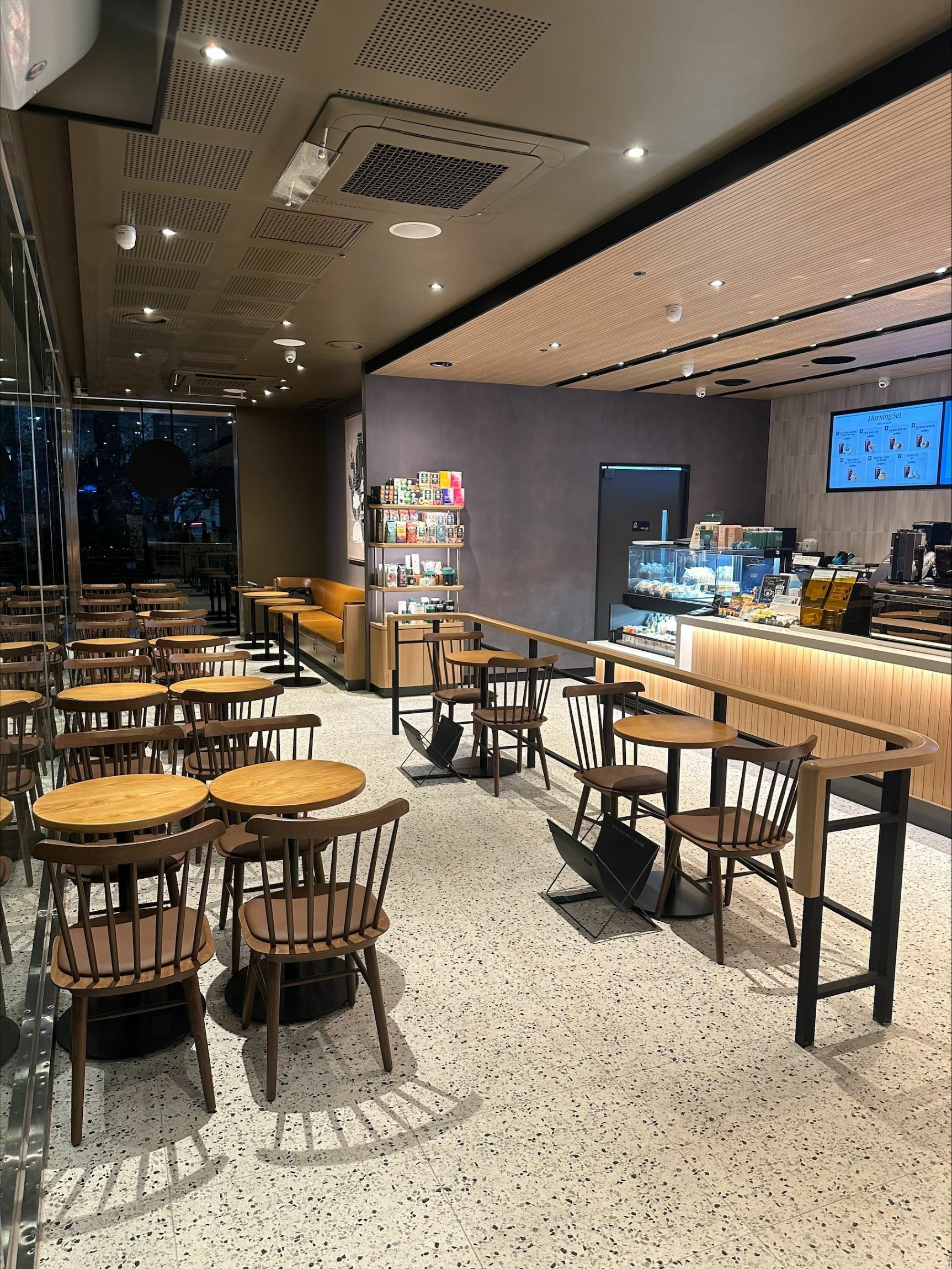 Starbucks Jeongja Sangttebyu — photo 5