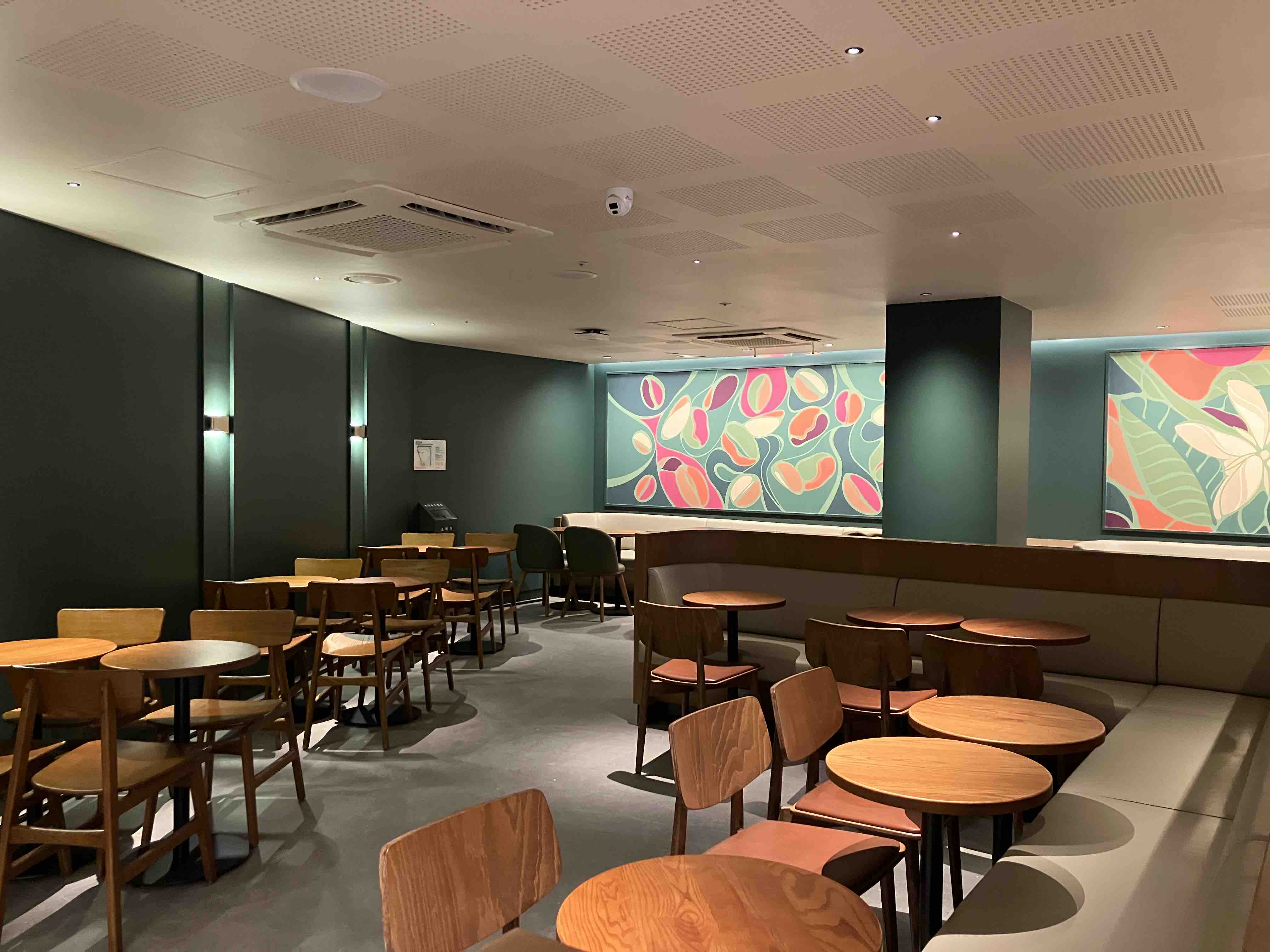 Starbucks Plaza — photo 3
