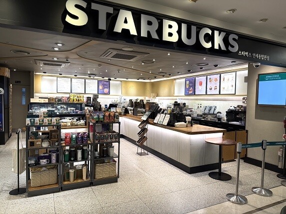 Starbucks Yonsei Jonghapgwan — photo 4