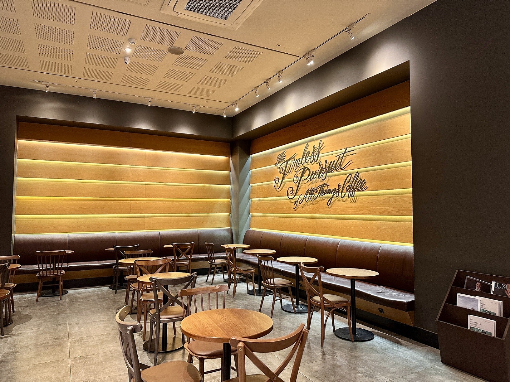 Starbucks Gayang Station — photo 4