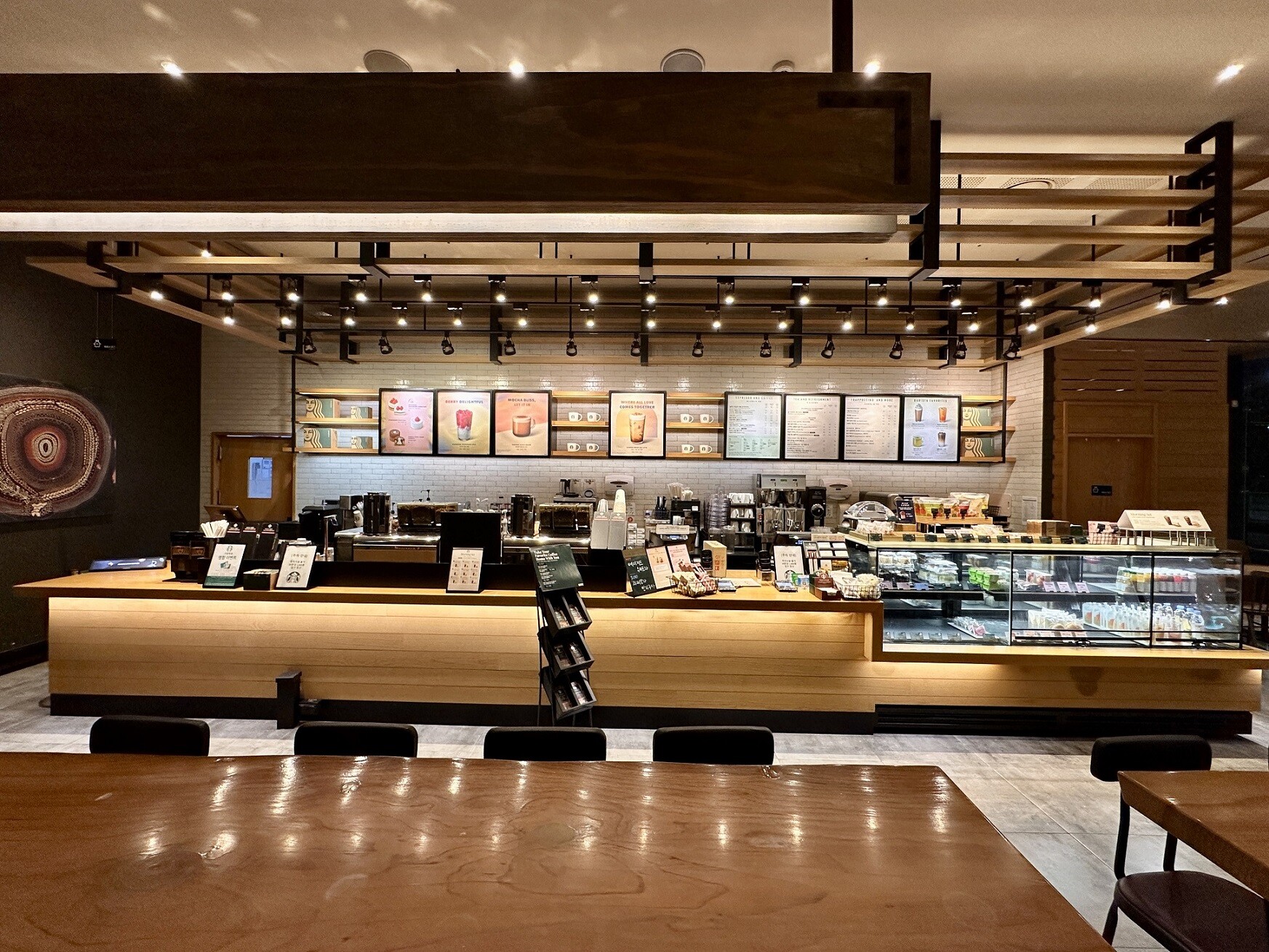 Starbucks Gayang Station — photo 5