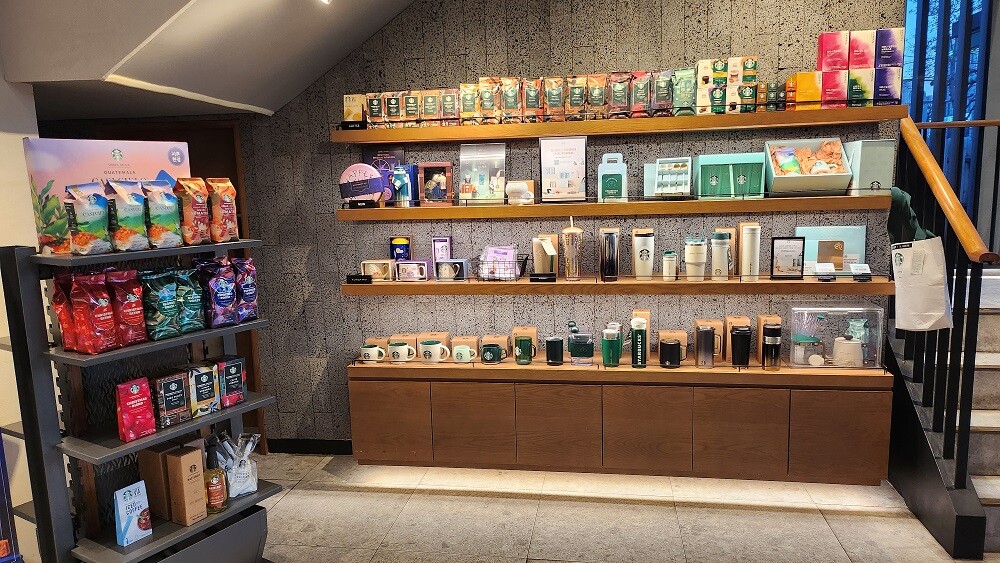 Starbucks Gyeongin Univ. of Education Entrance Station — photo 4