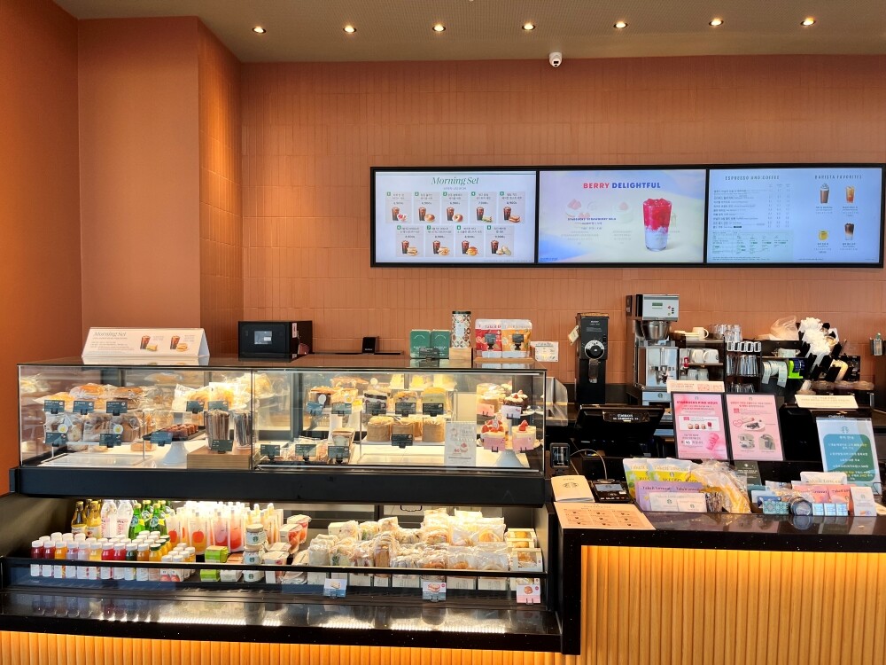 Starbucks Luwon Aelliseubil — photo 3