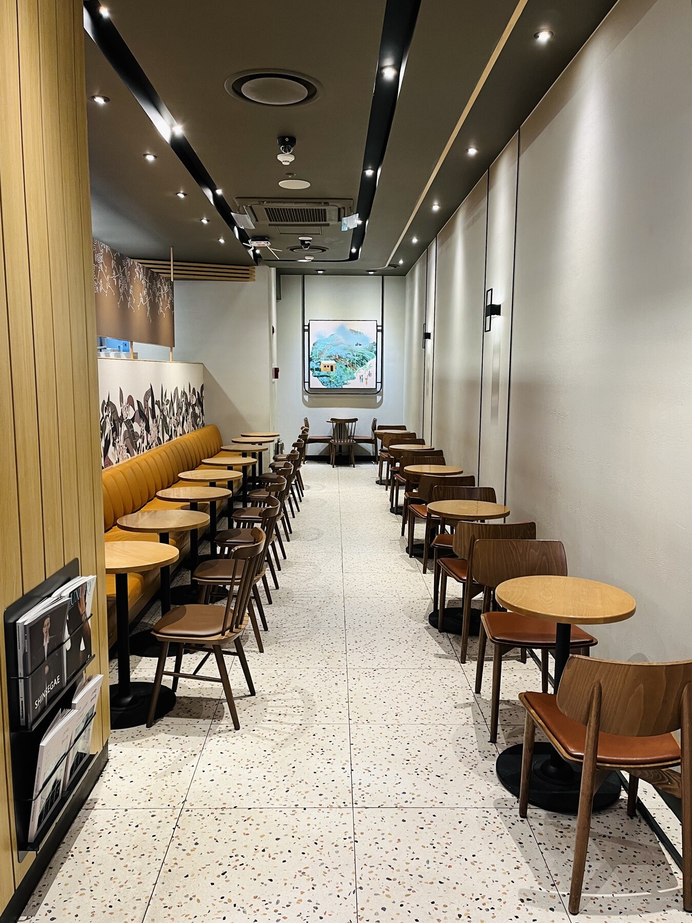 Starbucks Hyundai Sinchon — photo 5