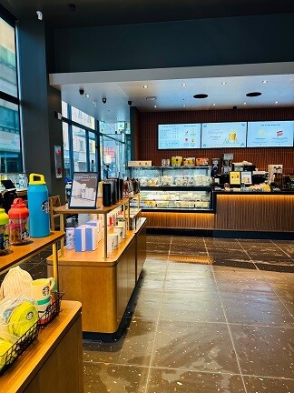 Starbucks Daehwa Station — photo 2